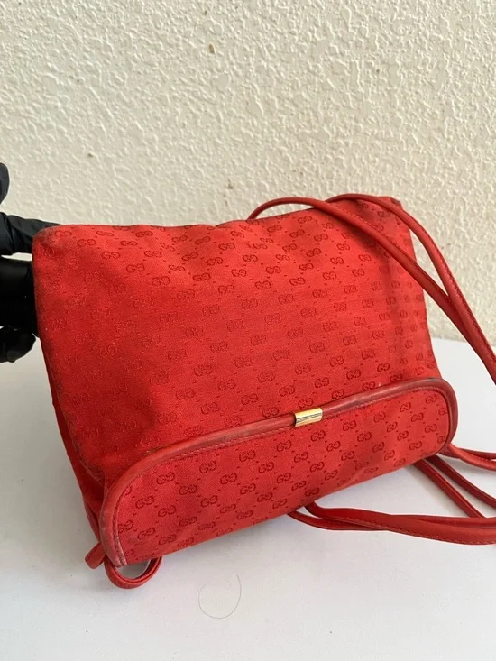 Gucci Red Monogram Crossbody Bag - Picture 4 of 12